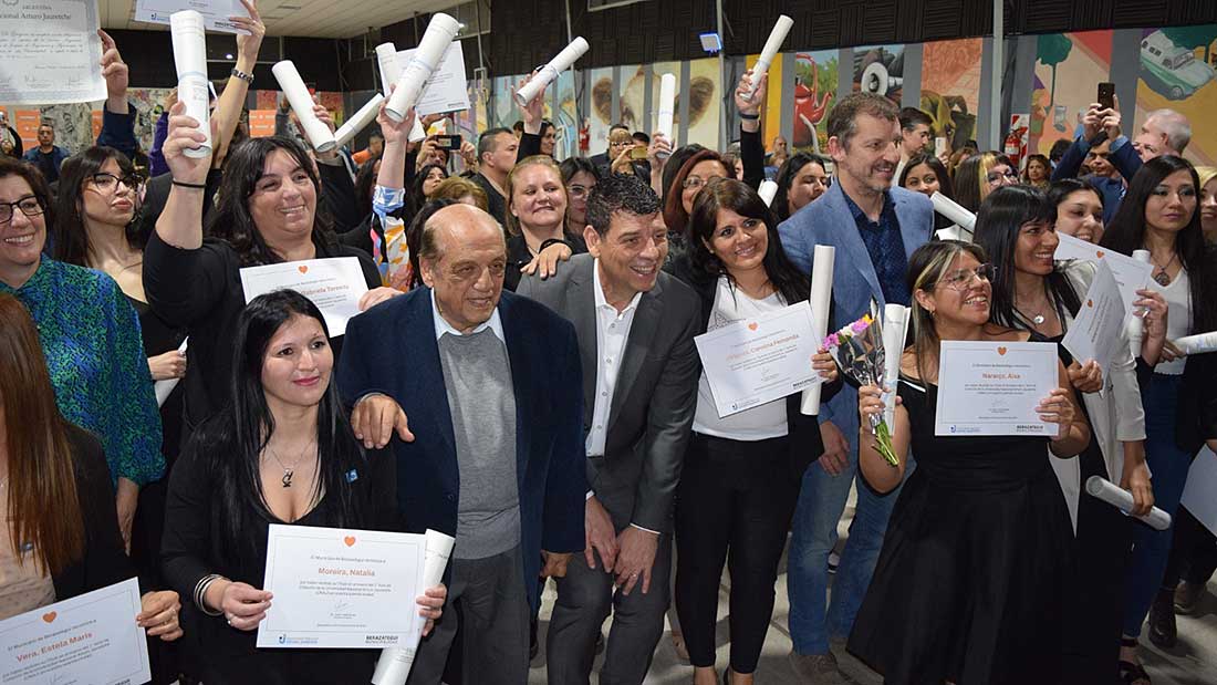 Graduados Y Graduadas De Berazategui Recibieron Sus Títulos